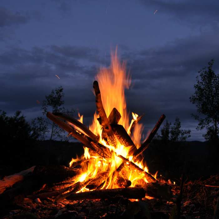 ritual de encender una hoguera